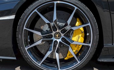 Lamborghini Aventador S LP740-4 15