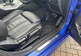 BMW 3 Series 330E M SPORT 19