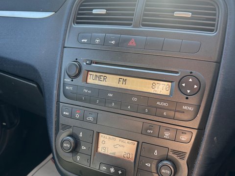 Fiat Grande Punto 1.4 Eleganza 5dr 37