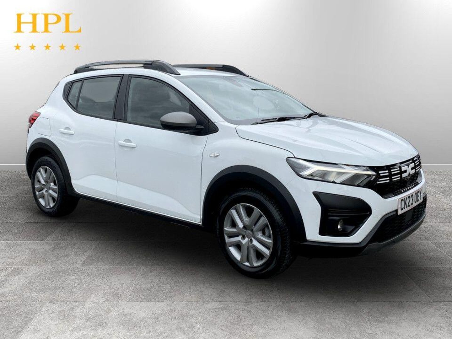 Dacia Sandero Stepway listing photo