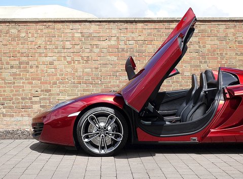 McLaren MP4-12C Spider 12