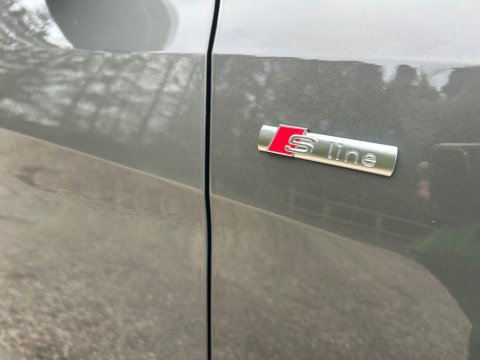 Audi A1 1.0 TFSI 30 S line Sportback S Tronic Euro 6 (s/s) 5dr 44