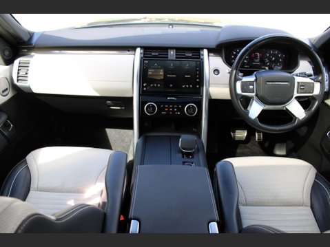Land Rover Discovery R-DYNAMIC HSE MHEV 13