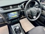 Toyota Avensis 1.6 D-4D Business Edition Euro 6 (s/s) 4dr 12