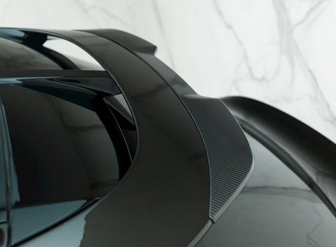 Aston Martin DBX 707 31