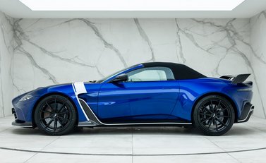 Aston Martin V12 Vantage Roadster 5