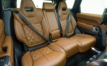 Land Rover Range Rover Sport 5.0 SVR URBAN 13