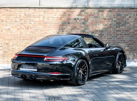 Porsche 911 (991.2) Targa 4 GTS 9