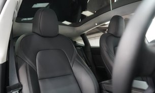 Tesla Model Y RWD TOW BAR Front PPF GROK AI Adaptive LEDs Heated Seats & Steering Wheel 12