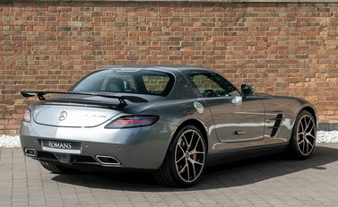 Mercedes-Benz SLS AMG GT Final Edition 9