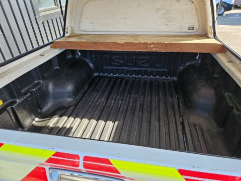 Isuzu D-Max UTAH DCB 10