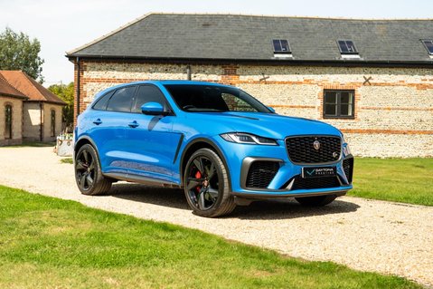 Jaguar F-Pace 5.0 P550 V8 SVR Quickshift AWD Euro 6 (s/s) 5dr 3