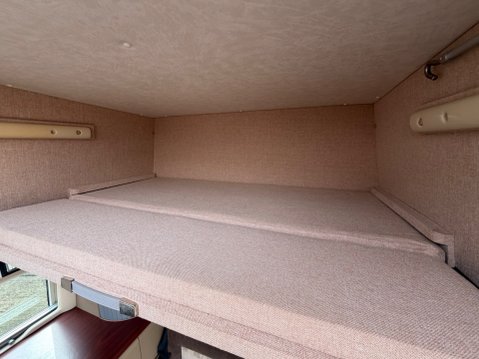 Auto-Sleepers Trident 2 / 4 BERTH LOW MILEAGE HIGH TOP 23