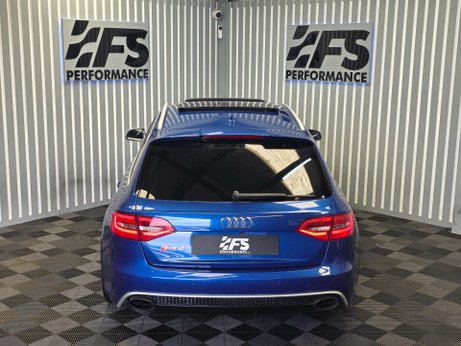 Audi RS4 4.2 FSI V8 Estate 5dr Petrol S Tronic quattro Euro 5 (450 ps) 30