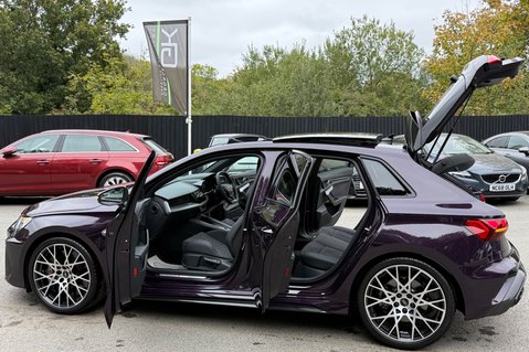 Audi RS3 RS 3 TFSI QUATTRO CARBON VORSPRUNG - CERAMIC BRAKES -BUCKET SEATS -MERLIN 21
