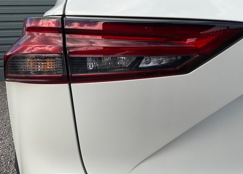 Nissan Qashqai DIG-T N-CONNECTA MHEV 15