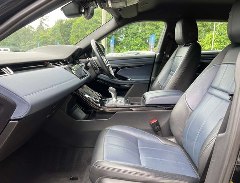 Land Rover Range Rover Evoque 1.5 Range Rover Evoque R-Dynamic SE P300e Auto 4WD 5dr 37