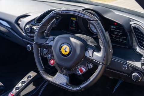 Ferrari 488 Spider 13