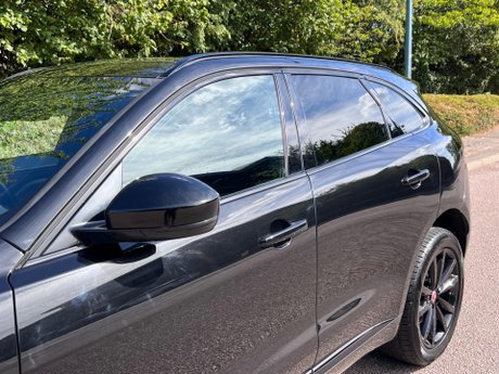 Jaguar F-Pace 2.0 D180 Chequered Flag Auto AWD Euro 6 (s/s) 5dr 59