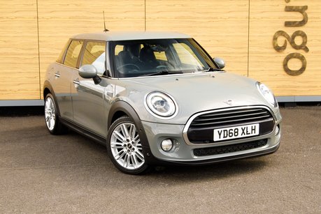 Mini Hatch COOPER