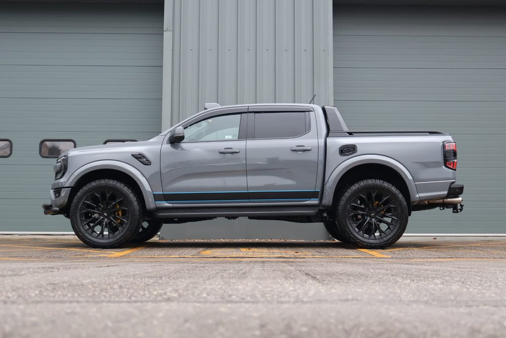 Ford Ranger 2025 BRAND NEW 3.0 V6 RAPTOR OVER 9K SEEKER STYLING ADDED LOOKS STUNNING 5