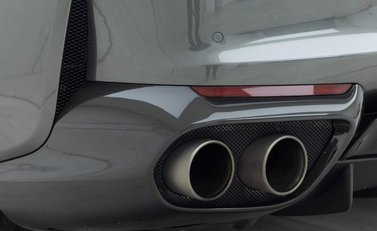 Ferrari 812 Superfast 25