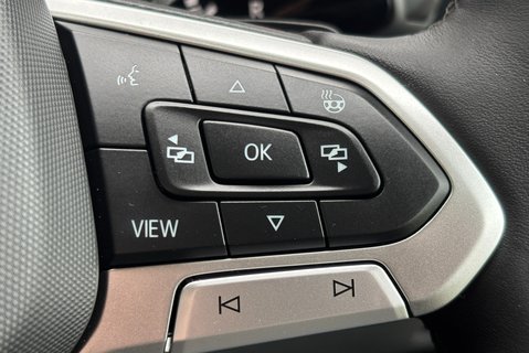 MAN TGE 3.180 4Motion Standard Hr DCIV - DSG Auto - 5 Seats 32