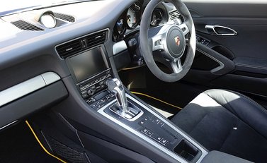 Porsche 911 (991) GT3 8