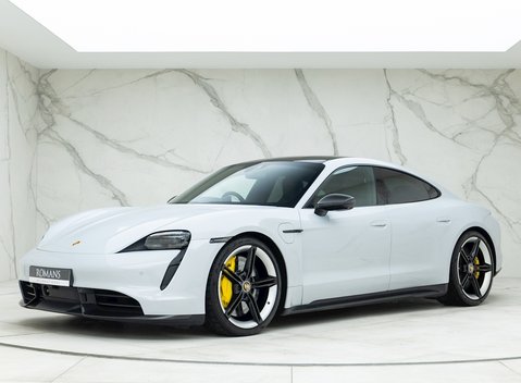 Porsche Taycan Turbo S 6