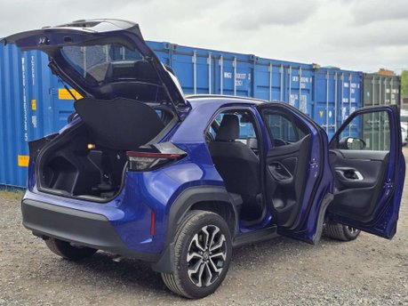 Toyota Yaris Cross 1.5 VVT-h Design SUV 5dr Petrol Hybrid E-CVT Euro 6 (s/s) (116 ps) 53