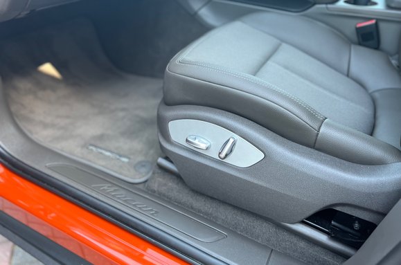 Porsche Macan PDK 40