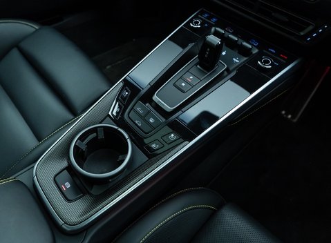 Porsche 911 Turbo S (992) 18