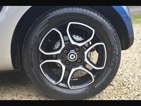 Smart Fortwo Coupe 0.9T Prime (Premium Plus) Coupe 2dr Petrol Twinamic Euro 6 (s/s) (90 ps) 9
