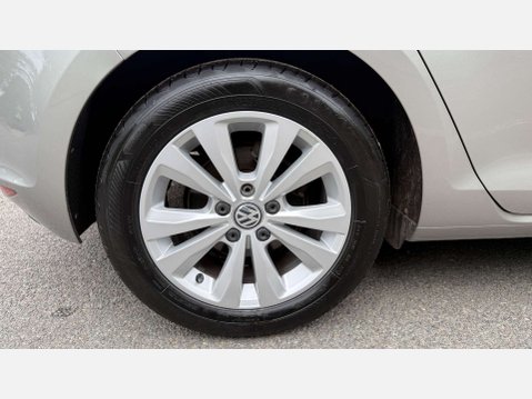 Volkswagen Golf 1.6 Golf SE BlueMotion Technology TDI Semi-Auto 5dr 29