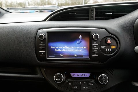 Toyota Yaris VVT-I EXCEL 27