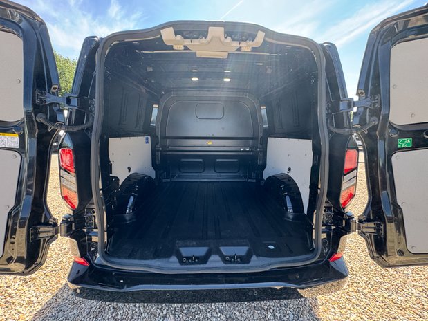 Ford Transit Custom AUTO LWB L2H1 Low Roof Limited Crew Van Air Con Alloys Sensors Cam EURO 6 10