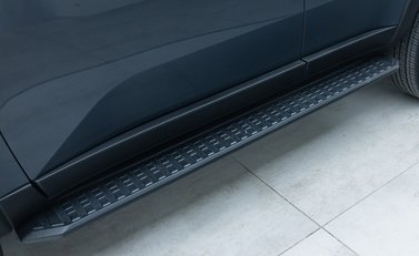 Toyota Land Cruiser Invincible 46