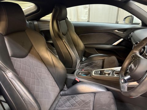 Audi TT 2.0 TFSI S line S Tronic quattro Euro 6 (s/s) 3dr 8