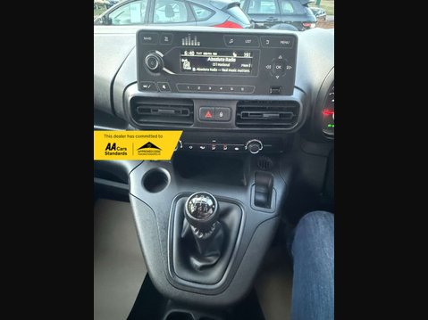 Vauxhall Combo 1.6 Combo 2300 Edition S/S 34