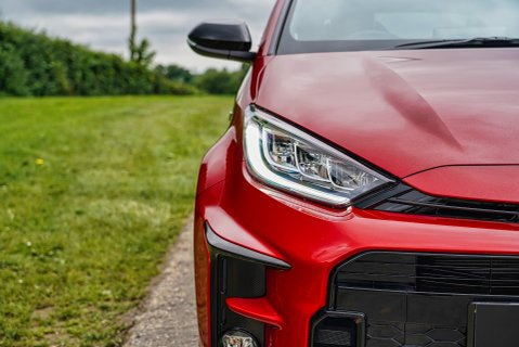 Toyota Yaris GR-Y CIRCUIT 16