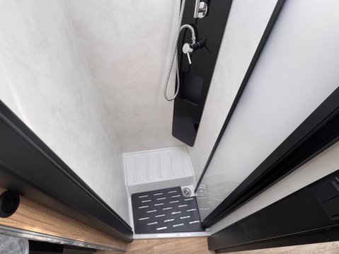 Pilote P740FGJ Evidence 2025 MODEL 33