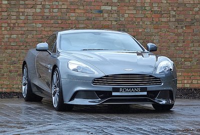 Aston Martin Vanquish 