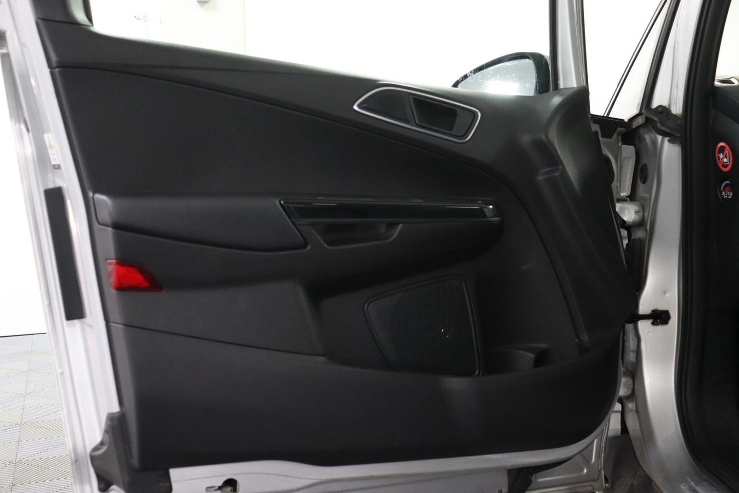 2017 Ford B-MAX — image 39