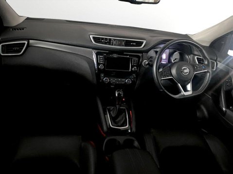 Nissan Qashqai 1.3 DIG-T Tekna SUV 5dr Petrol DCT Auto Euro 6 (s/s) (160 ps) Reverse Parki 18