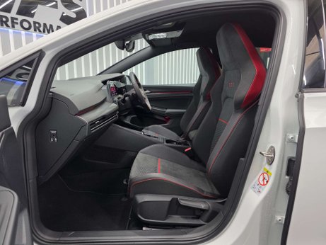 Volkswagen Golf 2.0 TSI GTI Clubsport 45 Hatchback 5dr Petrol DSG Euro 6 (s/s) (300 ps) 39