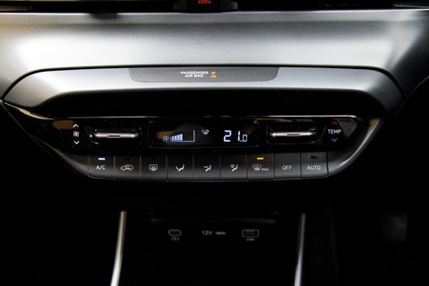 Hyundai i20 T-GDI PREMIUM 31