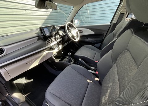 Suzuki Swift MOTION 7