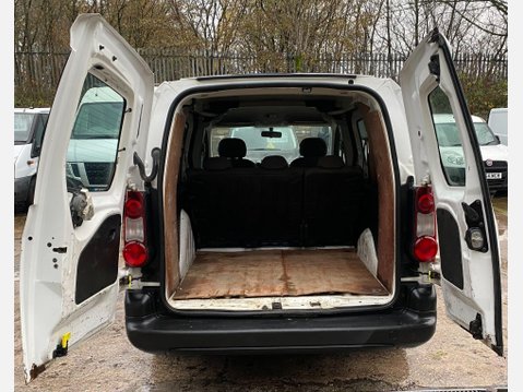 Peugeot Partner 1.6 BlueHDi 744 S Crew Van 6dr Diesel Manual L2 (113 g/km, 100 bhp) 17