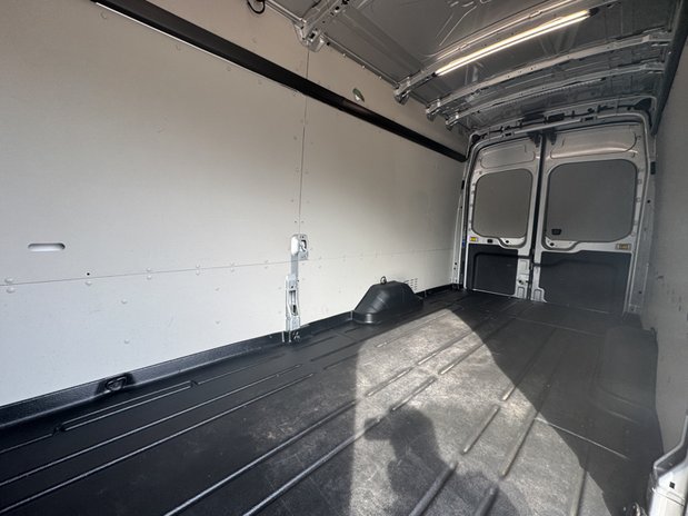 Ford Transit XLWB L4H3 High Roof Limited 350 AirCon Alloys Camera Nav EURO 6 11
