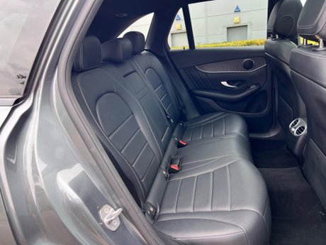 Mercedes-Benz GLC 2.1 GLC250d AMG Night Edition G-Tronic+ 4MATIC Euro 6 (s/s) 5dr 35